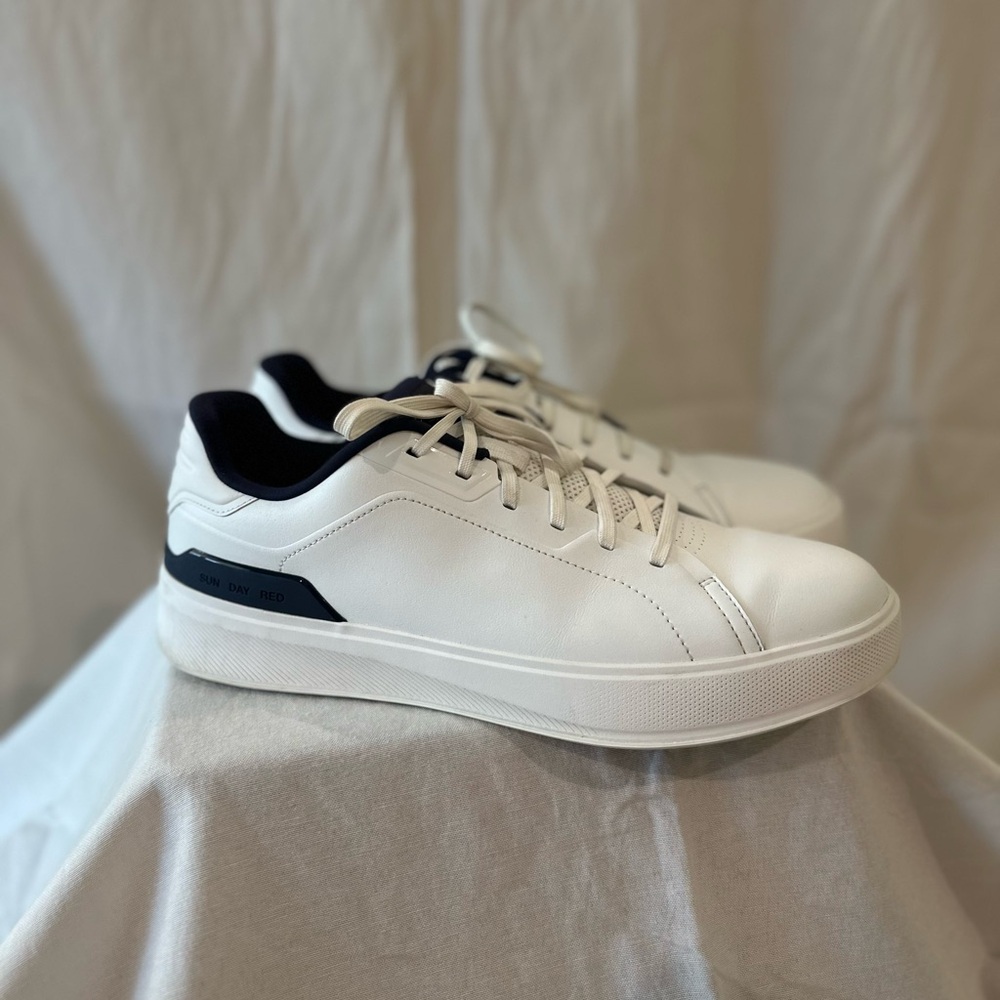 Sun Day Red Osprey in Navy/White